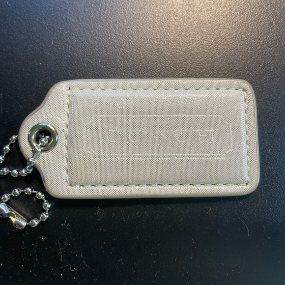 2.25" Medium COACH Silver Leather Nickel Key Fob Bag Charm Keychain Hang Tag - Picture 1 of 5
